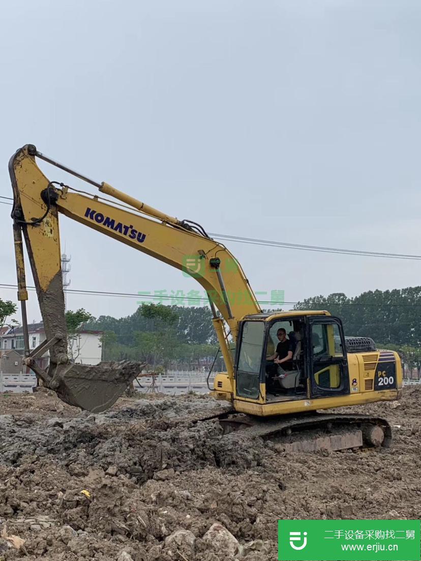 江蘇出售二手小松PC200-8挖掘機