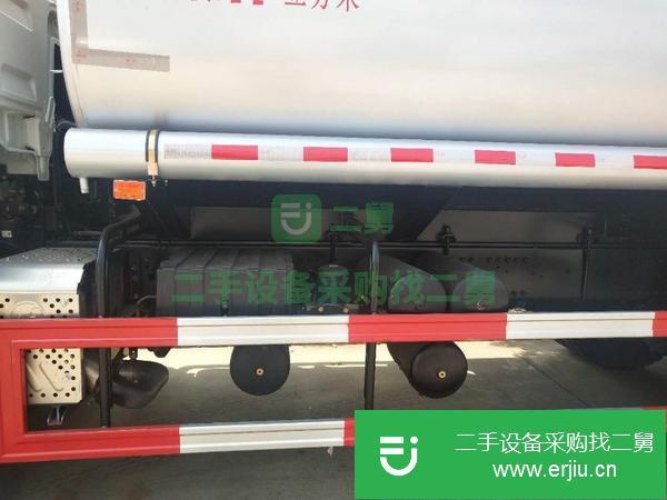 天津出售二手九成新油罐車