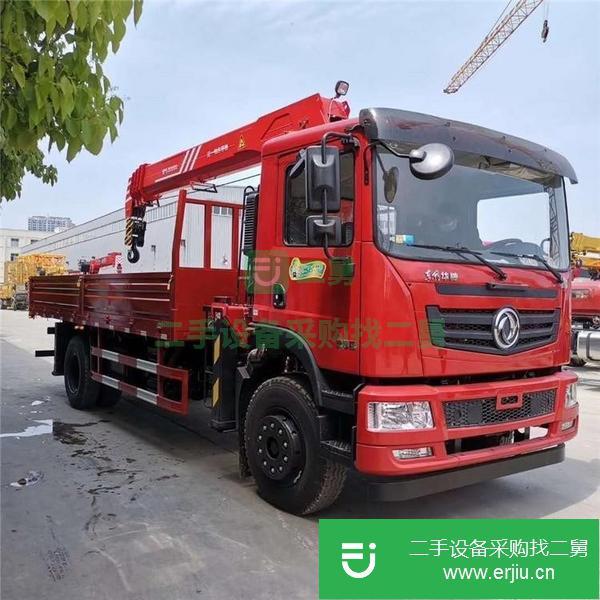 湖北出售二手東風T5單橋6.1米貨箱隨車吊