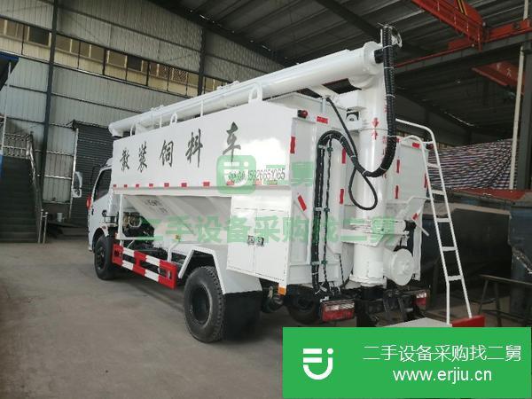 湖北出售二手東風(fēng)多利卡12方散裝飼料運(yùn)輸車