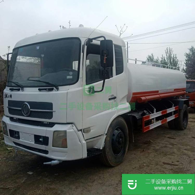 山東出售二手時(shí)風(fēng)風(fēng)順5方灑水車(chē)