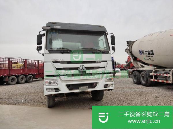 內蒙古出售二手豪沃攪拌車，國五排放，中集上裝，20方罐子，手續齊全