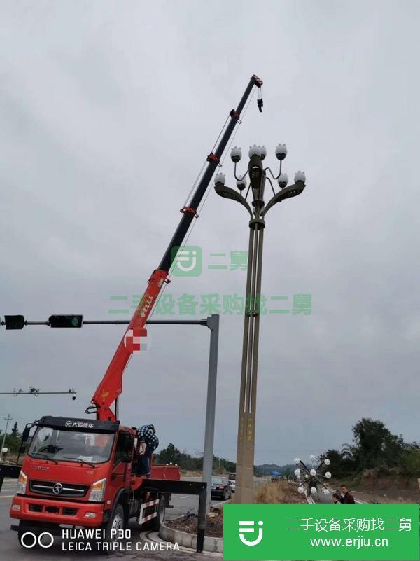 四川出售二手8噸5節臂吊車國五