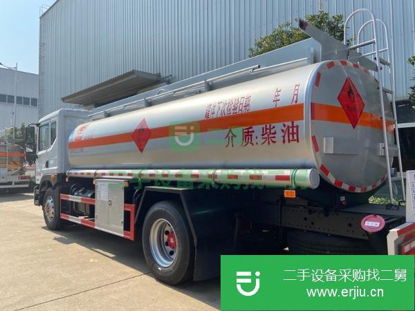 貴州出售二手東風D9，10噸油罐車