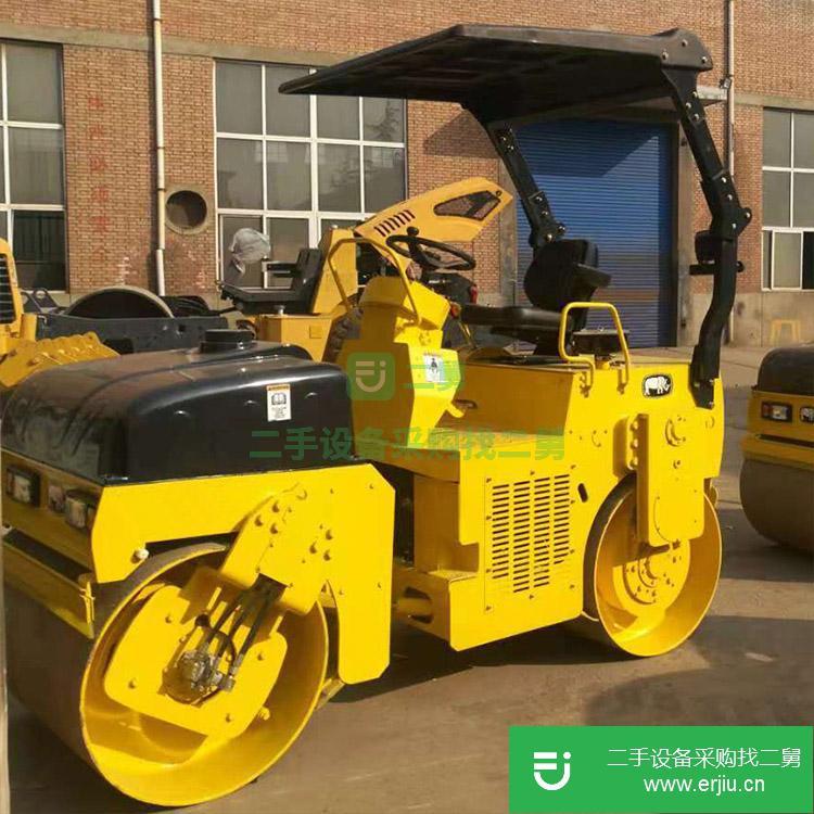 山東出售二手振動3噸座駕式壓路機
