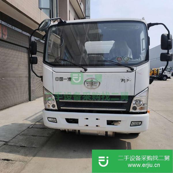 重慶出售二手5噸油罐車(chē)
