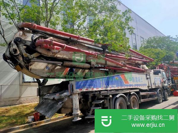 江蘇出售中聯52米泵車，五十鈴底盤