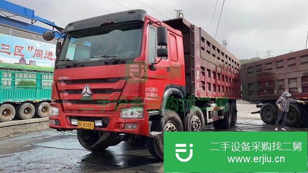 重慶出售二手豪沃前四后八自卸車