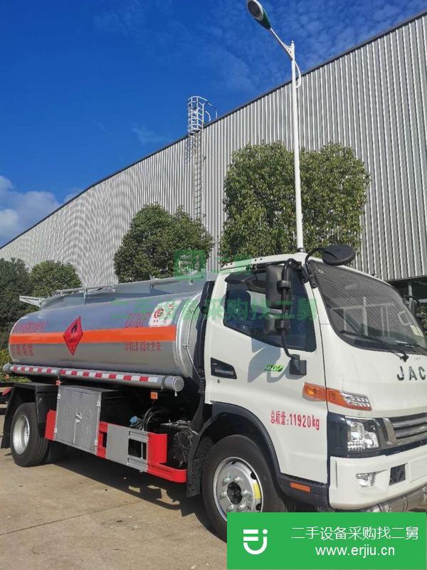 湖北出售二手九成新油罐車