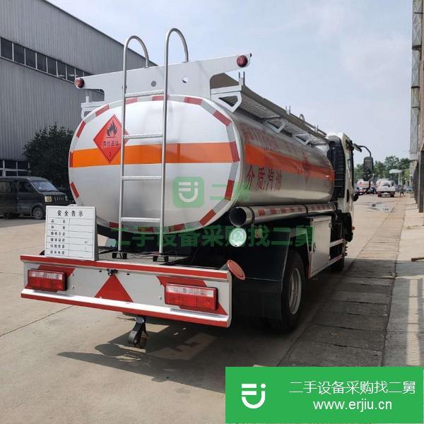 重慶出售二手5噸油罐車(chē)