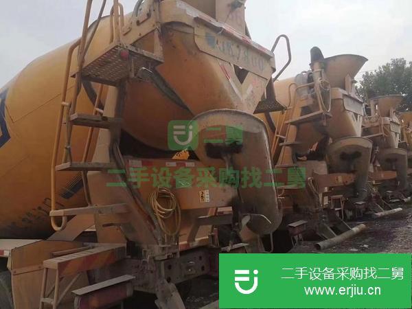 西藏出售二手豪沃大十二方混凝土攪拌車