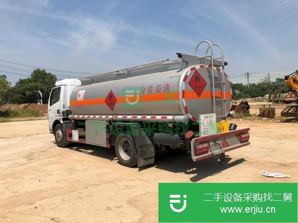 吉林出售二手東風(fēng)6噸油罐車(chē)