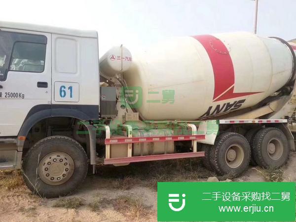 重慶出售二手豪沃國五攪拌車后八輪