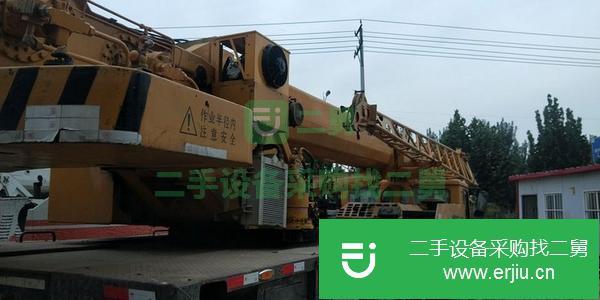 河南低價出售一臺徐工吊車