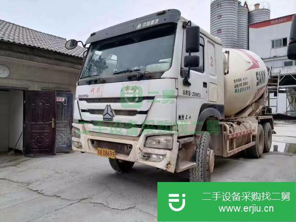 云南出售二手豪沃12方攪拌罐車