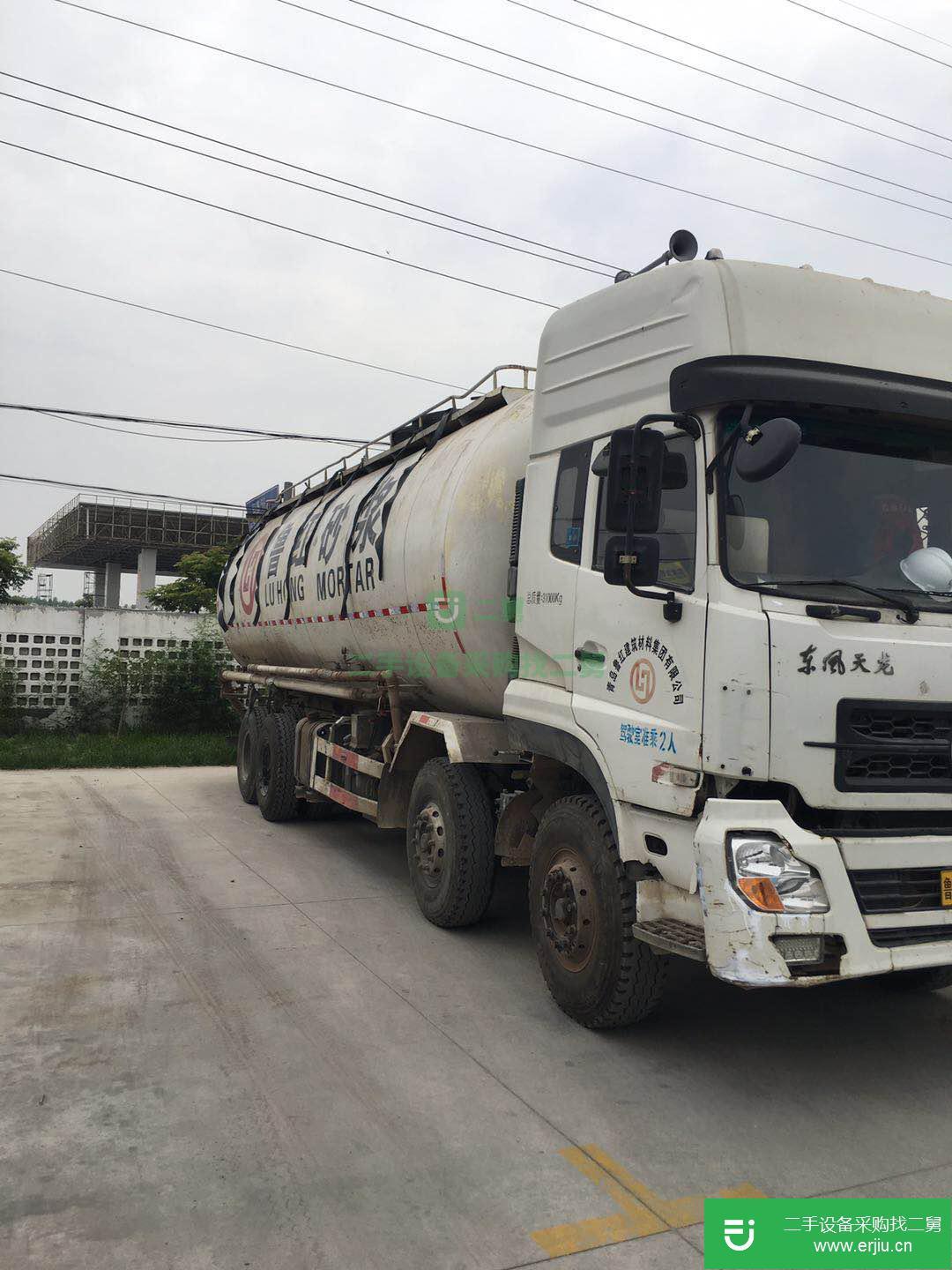 山東出售二手東風(fēng)粉粒物料運輸車315馬力