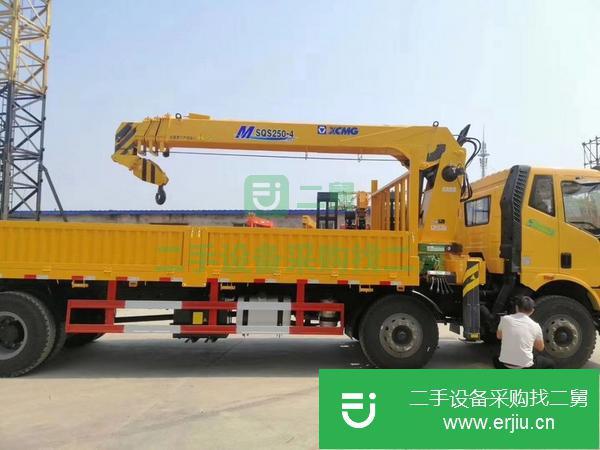黑龍江出售二手徐工10噸隨車吊