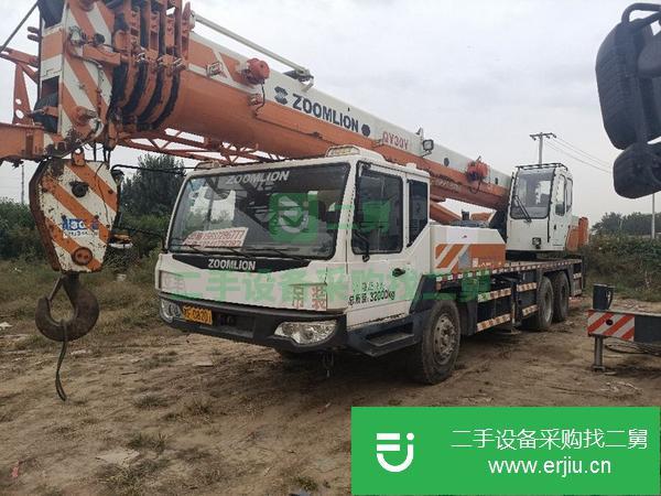 河南出售二手中聯(lián)30V5吊車(chē)