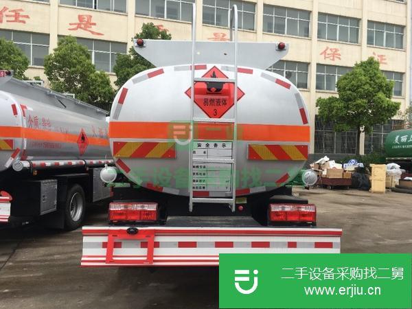 河南出售東風油罐車，8噸玉柴150馬力