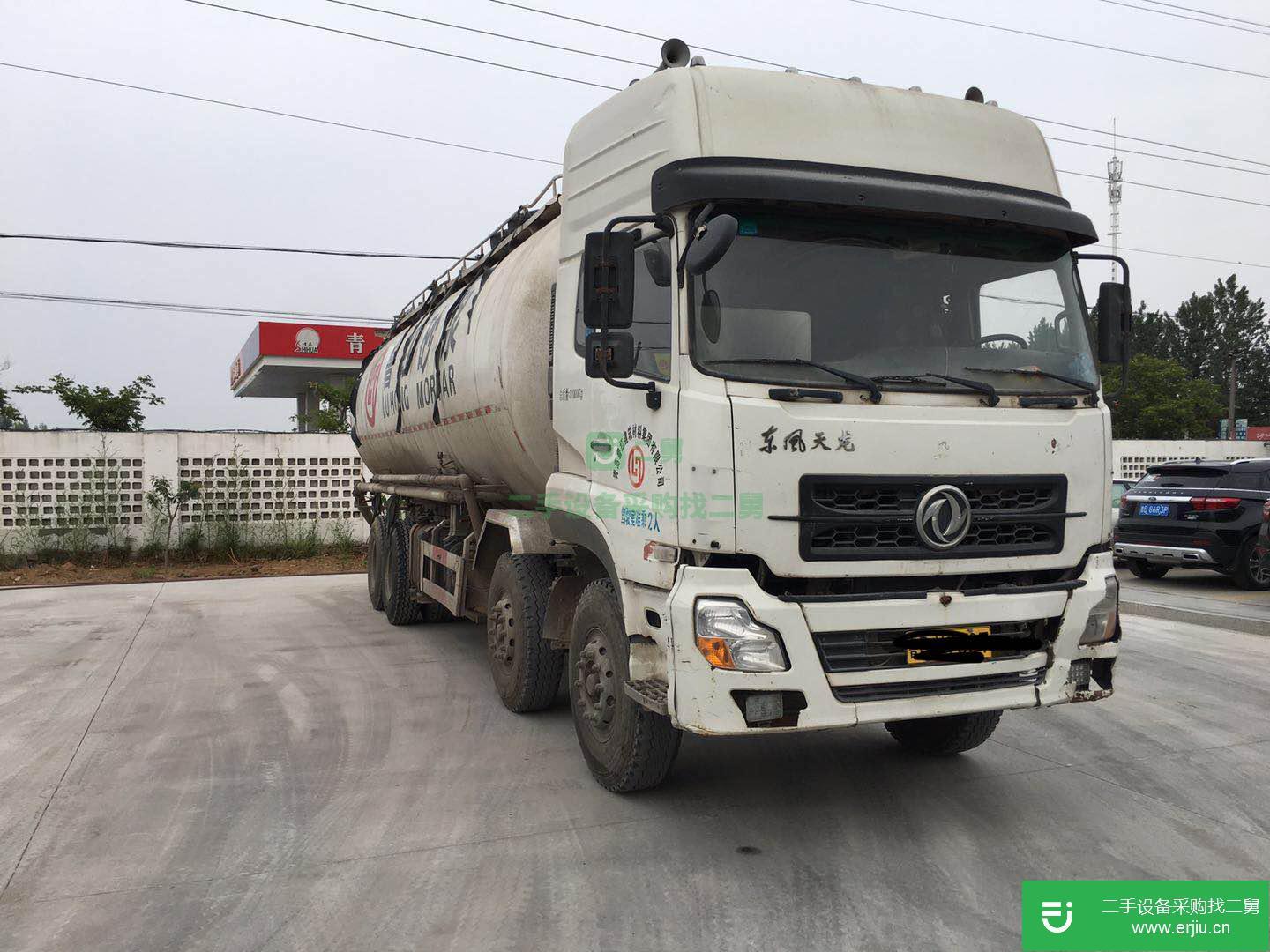 山東出售二手東風(fēng)粉粒物料運輸車315馬力