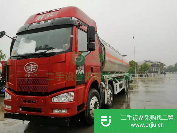 山東出售二手解放前四后八油罐車(chē)
