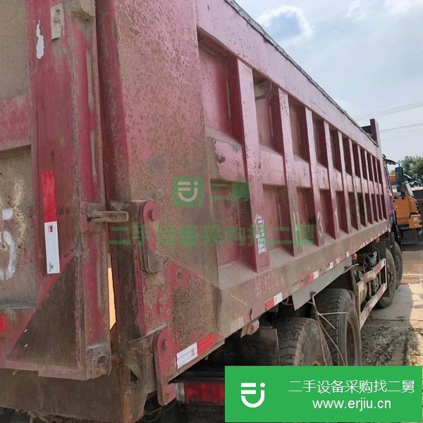 河南低價出售豪沃自卸車