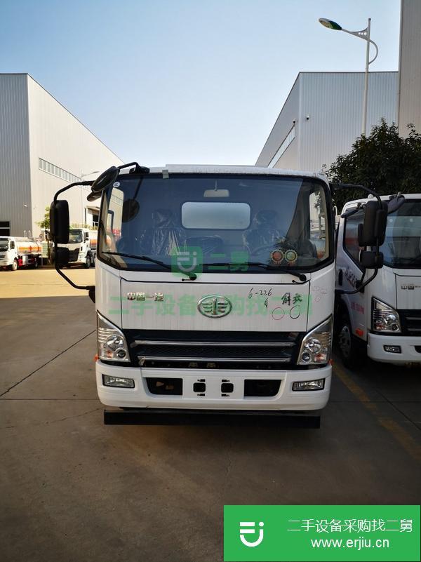 貴州出售二手楚勝8噸油罐車