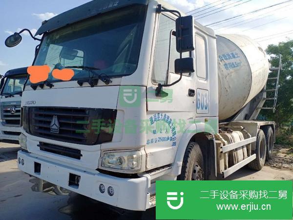 山東出售二手豪沃后八輪12方攪拌車