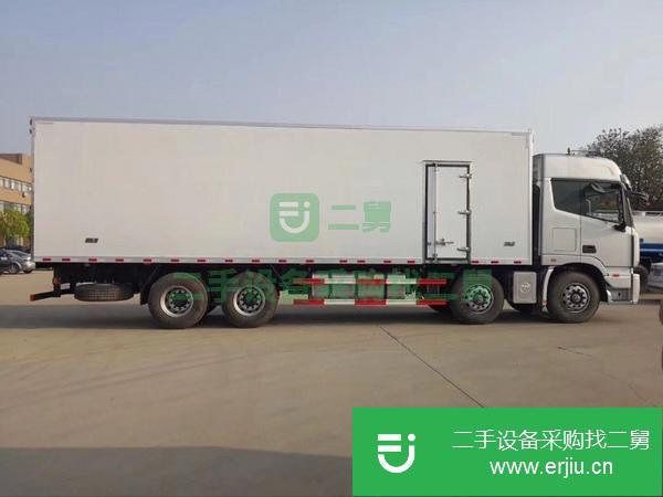 新疆出售二手9米6福田歐曼冷藏車