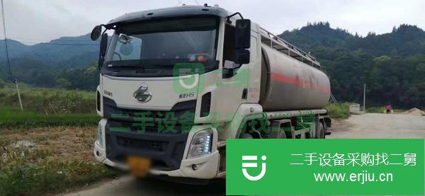 江西出售二手油罐車，手續(xù)齊全