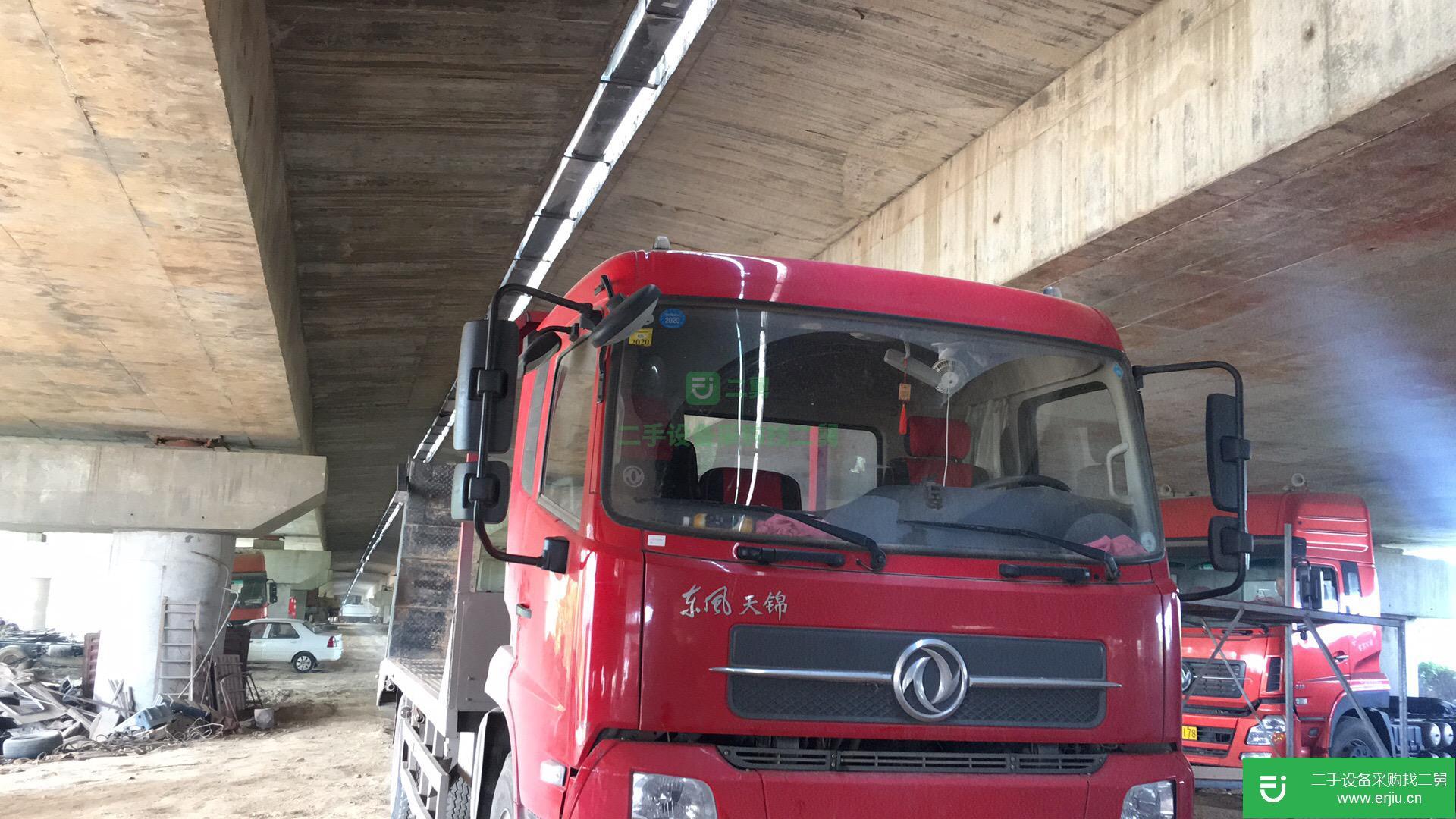 湖北出售二手東風(fēng)平板180馬力運(yùn)輸車