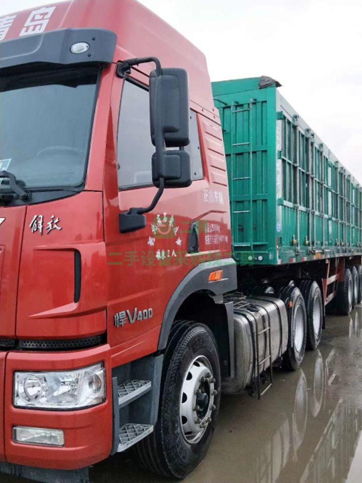 出售八個月捍衛400雙驅帶十一米掛牽引車輪胎九成新