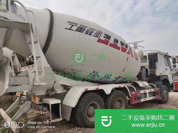 吉林出售二手豪沃攪拌車，亞特上裝