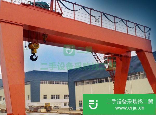 重慶出售二手10噸30米全包廂式龍門吊