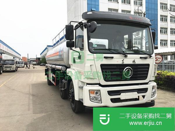 湖北出售二手東風21.5方小三軸油罐車
