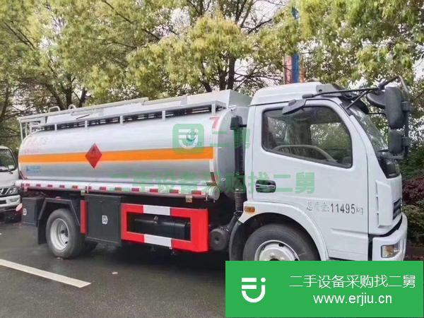 貴州出售二手油罐車