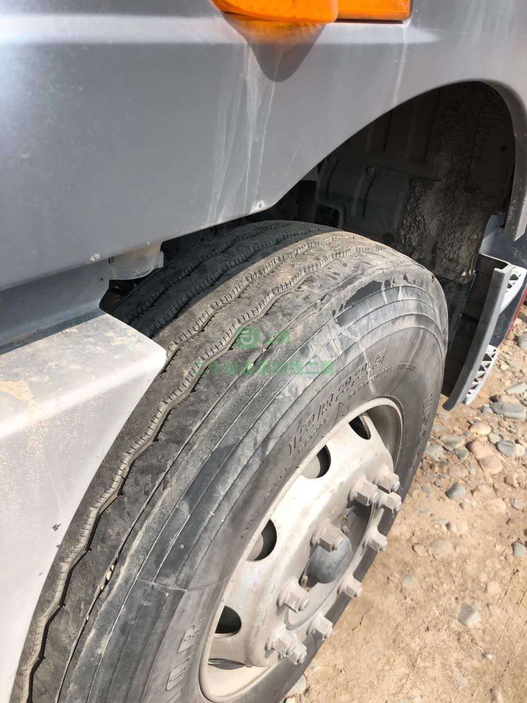 出售一臺15年6月悍V336馬力牽引車，單橋