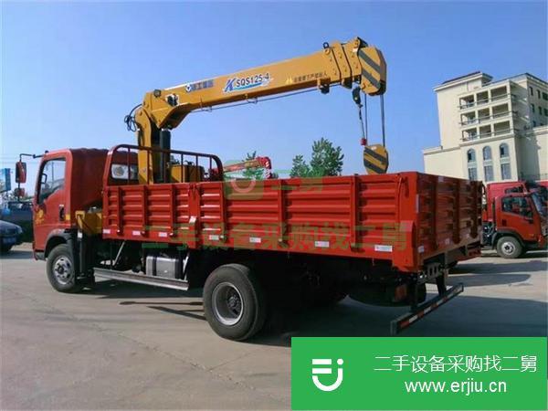 浙江出售二手重汽豪沃4200軸距隨車吊