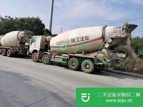 四川出售二手豪沃攪拌車