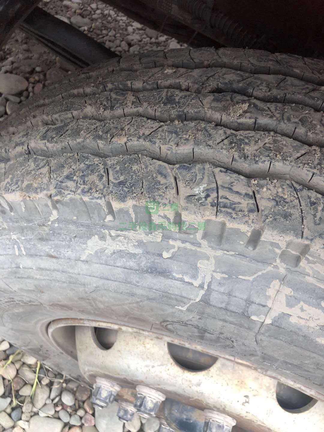 出售一臺三年五個月解放350J6牽引車