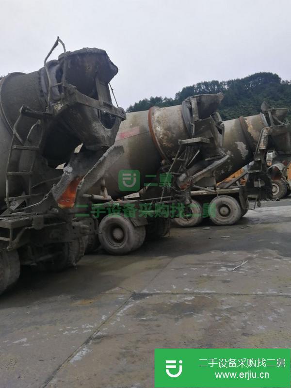 貴州出售二手九成新攪拌車