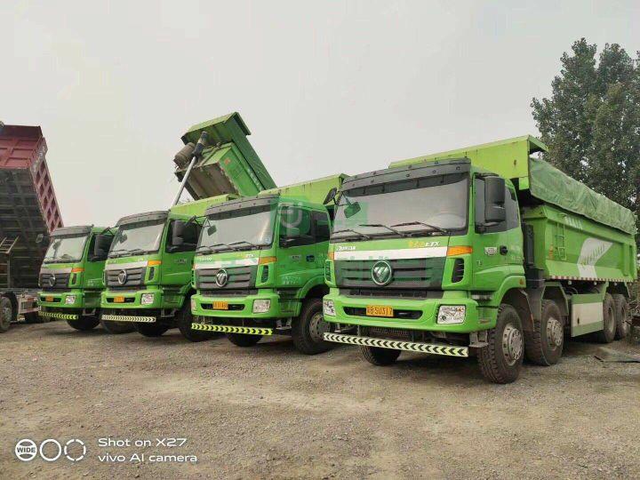 出售18年的國五歐曼前四后八渣土自卸車