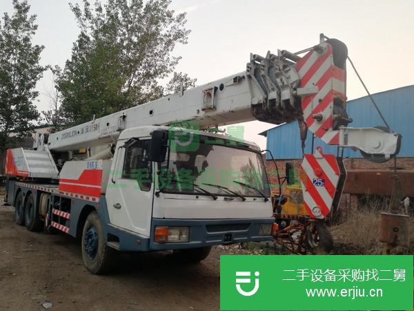 河南出售二手中聯(lián)25噸四節(jié)臂吊車