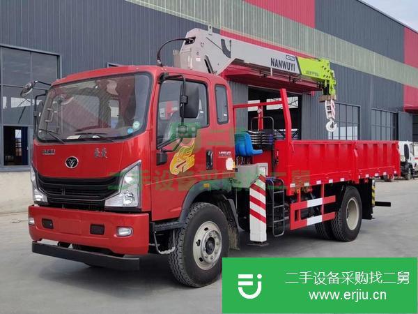 四川出售二手重汽王牌8噸隨車吊