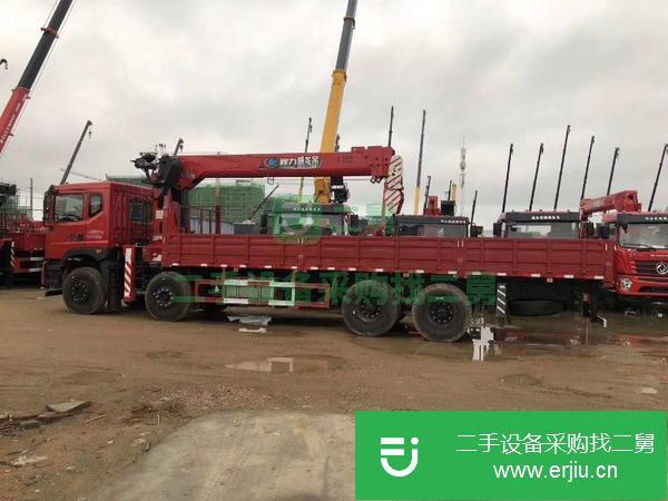 湖北出售二手東風華神前四后八12噸4節直臂隨車吊