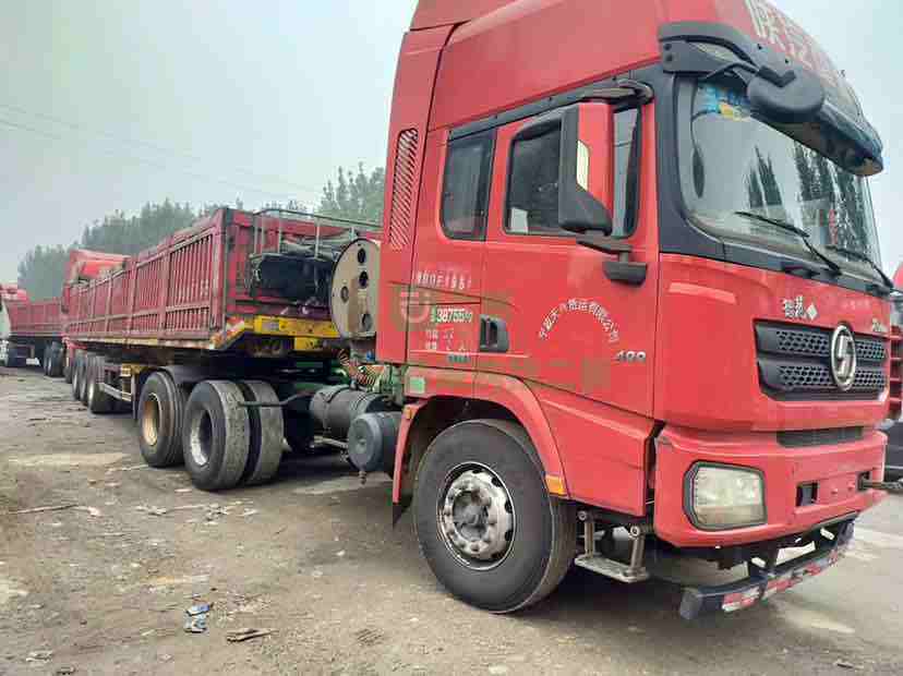 山東出售17年陜汽X3000 LNG 燃氣牽引車