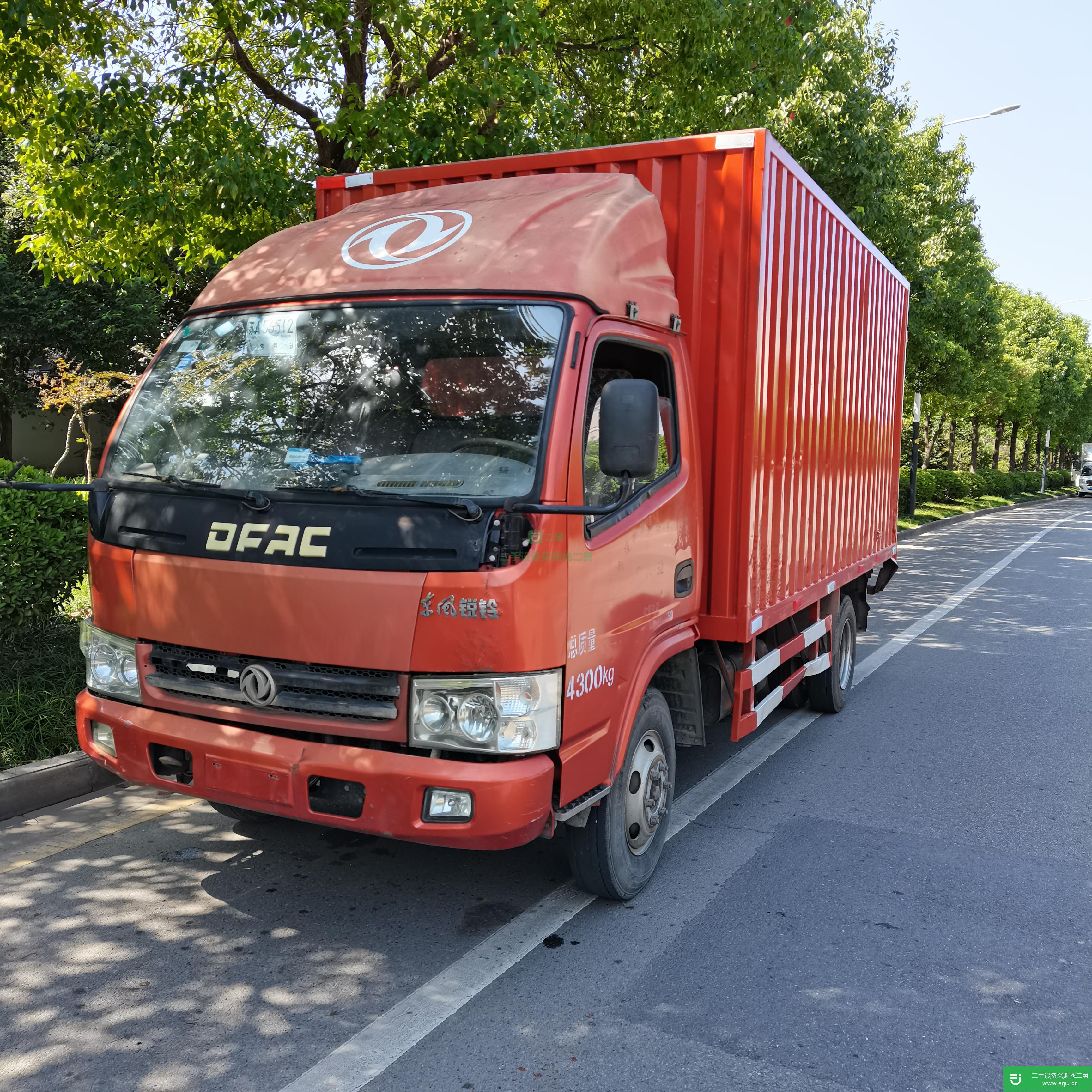 江蘇出售二手東風多利卡130馬力貨車