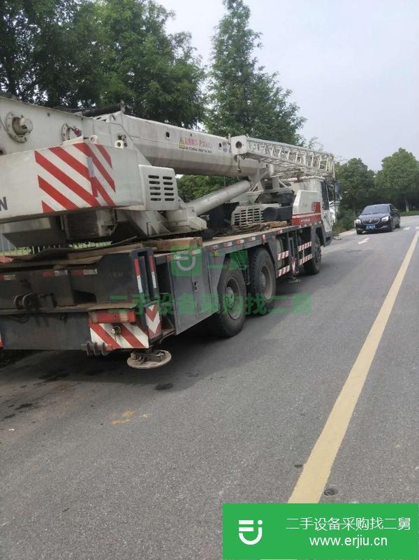 江蘇出售二手中聯25T四節臂吊車