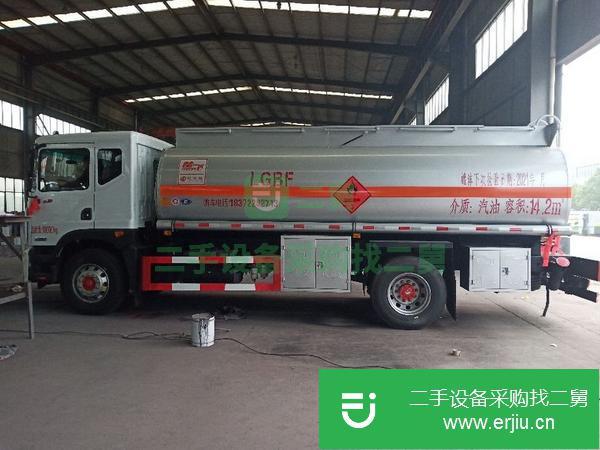 四川出售二手東風(fēng)多利卡十噸油罐車
