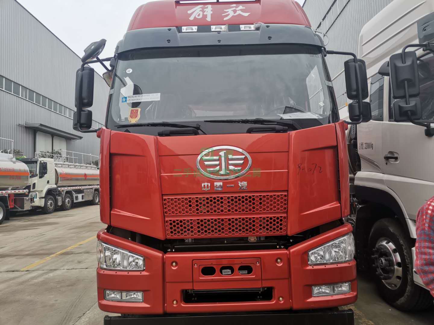 轉讓解放25噸油罐車，手續齊全